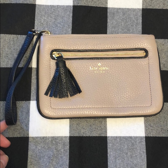 kate spade Handbags - Kate Spade wristlet